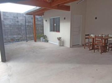 202608041552416437.jpg · Casa para Venda em Águas de São Pedro, Jardim Califórnia, 3 dormitórios, 1 suíte, 1 banheiro, 2 vaga