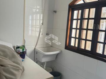 Casa · 220m² · 3 Quartos · Casa à venda com 220m², 3 quartos e 2 vagas 750.000,00