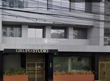 Apartamento · 89m² · 2 Quartos · Imóvel de frente, reformado com 2 dormitórios na Cristovão Colombo.