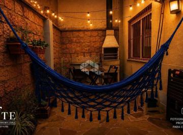 Apartamento · 61m² · 2 Quartos · 1 Vaga · Garden com Pátio Privativo (~15m²) + Churrasqueira | Sol Leste | Próximo à PUC