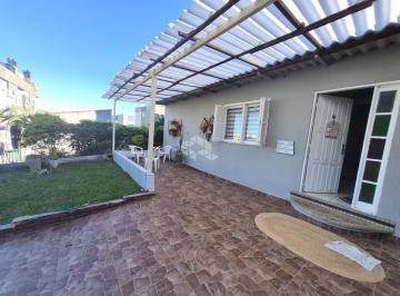 Casa · 100m² · 2 Quartos · Terreno com casa, bairro bom jesus