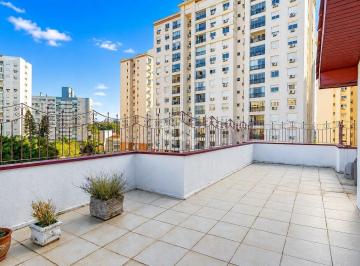 Apartamento · 216m² · 3 Quartos · 1 Vaga · Cobertura de 215m² privativos com terraço e duas sacadas