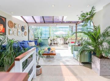 Apartamento · 224m² · 3 Quartos · 2 Vagas · Cobertura 3 dormitórios 2 suítes no Rio Branco com 2 vagas
