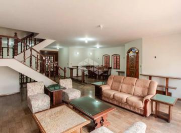 Casa · 365m² · 4 Quartos · 5 Vagas · Sobrado na Vila Guilherme com 4 dormitórios e 5 vagas de garagem.