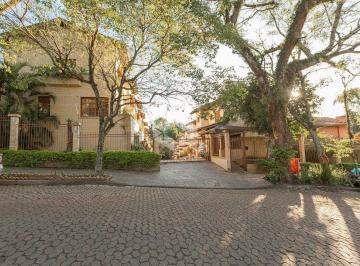 Casa · 140m² · 3 Quartos · 2 Vagas · Linda casa  reformada em condomínio com 140 m² e 3 quartos à venda no bairro Santa Tereza.