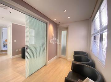 Comercial · 46m² · 1 Vaga · Ótima sala comercial no Petrópolis.