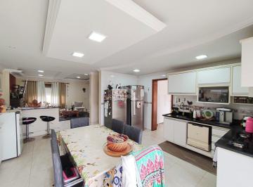 Casa · 308m² · 3 Quartos · 9 Vagas · Casa de 3 quartos com 3 suítes e 9 vagas de garagem no bairro Partenon