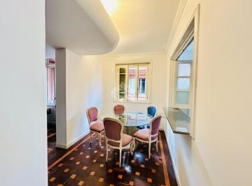 Apartamento · 117m² · 2 Quartos · Apartamento mobiliado com 2 dormitórios, 2 suítes, no bairro Moinho de Vento em Porto Alegre/RS.