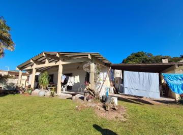 Casa · 126m² · 3 Quartos · 4 Vagas · Casa à venda com 3 quartos e amplo terreno no bairro Alegria em Guaíba