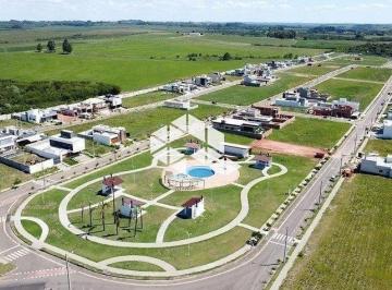 Terreno · 360m² · Terreno condomínio fechado a venda no bairro Camobi