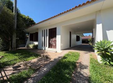 Casa · 291m² · 3 Quartos · 2 Vagas · DUAS CASAS EM UM TERRENO 27M X30M CAMOBI