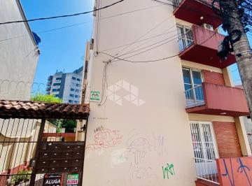 Apartamento · 70m² · 2 Quartos · Apartamento Térreo na Rua Floriano Peixoto