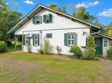 Rural · 72m² · 4 Quartos · 2 Vagas · Chácara com 2.873 m² e Casa Enxaimel em Picada Café na Serra Gaúcha