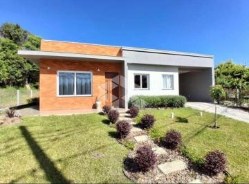 Casa · 100m² · 2 Quartos · 2 Vagas · Casa alto padrão com 2 quartos e suite em Nova Petrópolis