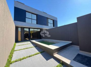 Casa · 240m² · 3 Quartos · 2 Vagas · Casa Triplex em Balneário Camboriú