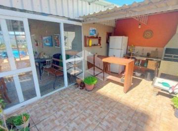 Apartamento · 73m² · 2 Quartos · Apartamento de 2 dormitórios e com pátio (privativo) junto ao HPS e hospital de Clinicas