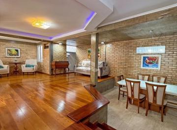 Comercial · 222m² · 4 Quartos · CASA COMERCIAL COM 4 QUARTOS 2 SUÍTES E 2 VAGAS EM LOCALIZAÇÃO ESTRATÉGICA NA AGRONÔMICA FLORIANÓPOL