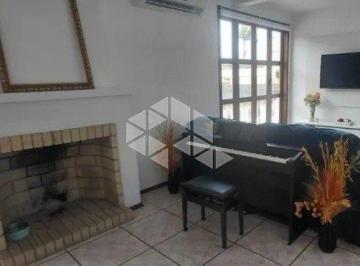 Casa · 246m² · 3 Quartos · 2 Vagas · CASA 3 QUARTOS SENDO 1 SUÍTE 1 VAGA DE GARAGEM COM PISCINA NA TRINDADE FLORIANÓPOLIS