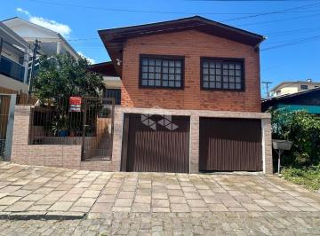 Casa · 128m² · 3 Quartos · 2 Vagas · Casa com 3 dormitórios no bairro Industrial