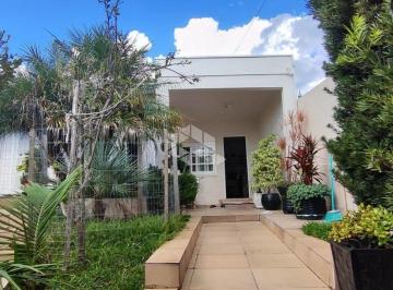 Casa · 199m² · 3 Quartos · 2 Vagas · Casa com três dormitórios no Bairro São Luiz