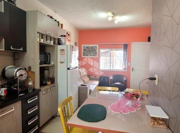 Casa · 47m² · 2 Quartos · Sobrado com 02 dormitórios no bairro Charqueadas