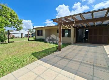 Casa · 123m² · 3 Quartos · 1 Vaga · Casa em Mariápólis Atlântida Sul, 03 dormitórios, 02 suítes, piscina