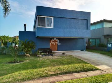 Apartamento · 291m² · 4 Quartos · 2 Vagas · Sobrado 4 suítes americanas, beira lago, semi-mobiliado, piscina com aquecimento solar e muito mais