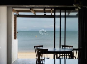 Casa · 175m² · 4 Quartos · 1 Vaga · Casa de Praia Exclusiva em Bombinhas