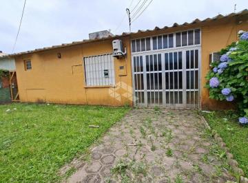 Casa · 150m² · 3 Quartos · Casa 3 dormitórios, sendo 1 suítem ambientes amplos, mobiliada na praia de Atlântida Sul em Osório/R