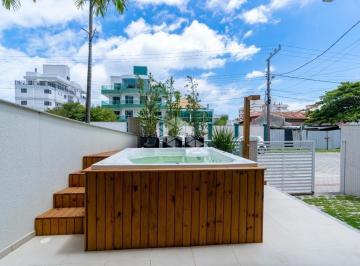 Apartamento · 74m² · 2 Quartos · 1 Vaga · Apartamento garden com duas suites no Canto Grande em Bombinhas SC