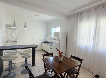 Apartamento · 70m² · 2 Quartos · 1 Vaga · Apartamento 2 dormitórios com 1 suíte nos Ingleses