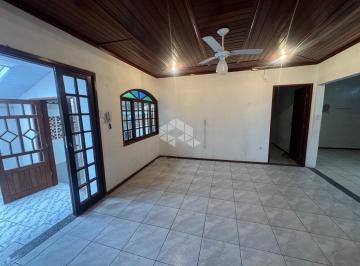 Casa · 400m² · 8 Quartos · Casa 8 dormitórios no Rio Vermelho