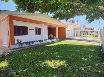 Casa · 192m² · 4 Quartos · 5 Vagas · Casa com 04 dormitórios, suite e vagas em Xangri-lá