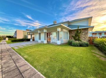 Casa · 378m² · 4 Quartos · 4 Vagas · Casa no condomínio Ilhas Park Eldorado do Sul