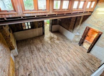 Comercial · 211m² · Imóvel Comercial com residência em localização privilegiada no Bairro São Geraldo.