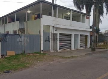 Casa · 150m² · 6 Quartos · 5 Vagas · Terreno com 03 casas de alvenaria a venda no Quississana, São José dos Pinhais
