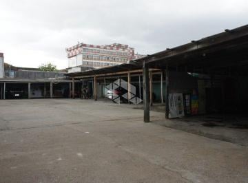Terreno · 1221m² · Terreno de esquina com estação Fátima no Bairro Niterói