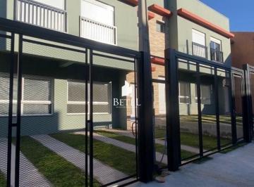 Casa · 61m² · 2 Quartos · 1 Vaga · Sobrado à venda no bairro Nossa Senhora do Rosário - Caxias do Sul/RS