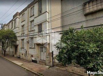 Apartamento · 1800m² · 63 Quartos · Prédio residencial composto de 21 apartamentos de 3 dormitórios cada um com área privativa de 85m2