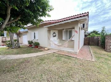 Casa · 99m² · 2 Quartos · 1 Vaga · Casa de esquina, com 02 dormitórios, no Bairro Arroio Grande
