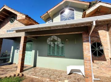 Casa · 188m² · 4 Quartos · 3 Vagas · Casa com 04 dormitórios sendo 01 suíte com hidromassagem, no bairro Linha Santa Cruz