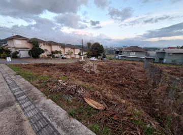 Terreno · 450m² · Terreno de esquina no bairro Santa Terezinha