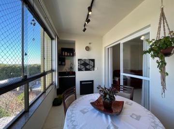 Apartamento · 97m² · 3 Quartos · 2 Vagas · Apartamento central com 3 dormitórios, sendo 1 suíte