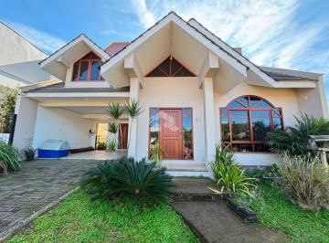 Casa · 211m² · 3 Quartos · 2 Vagas · CASA COM 03 DORMITÓRIOS NO ROYAL COUNTRY