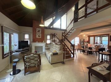 3 · Casa com duas suítes no bairro Higienópolis!