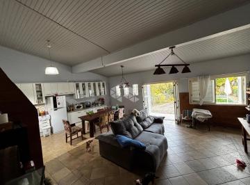 Casa · 109m² · 4 Quartos · Casa na Garibaldina com 4 quartos/dormitórios