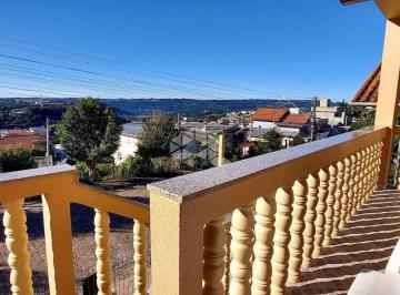 Casa · 198m² · 5 Quartos · 2 Vagas · Casa no Santa Helena com 2 pavimentos, 5 dormitórios