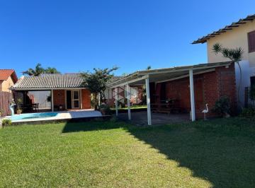 Casa · 504m² · 3 Quartos · Casa 3 dormitórios, amplo pátio com 504m² com piscina no centro de Capão da Canoa