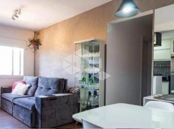 Apartamento · 66m² · 3 Quartos · 1 Vaga · Apartamento de 3 dormitórios e 1 vaga de garagem, no bairro Humaitá, em Porto Alegre.