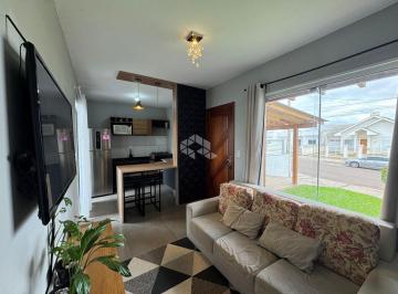 Casa · 49m² · 2 Quartos · 2 Vagas · Geminado com 2 dormitórios e pátio frente e fundos na João Alves